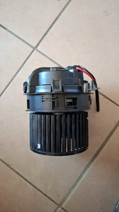Verwarming ventilatormotor Dacia Sandero III image 2