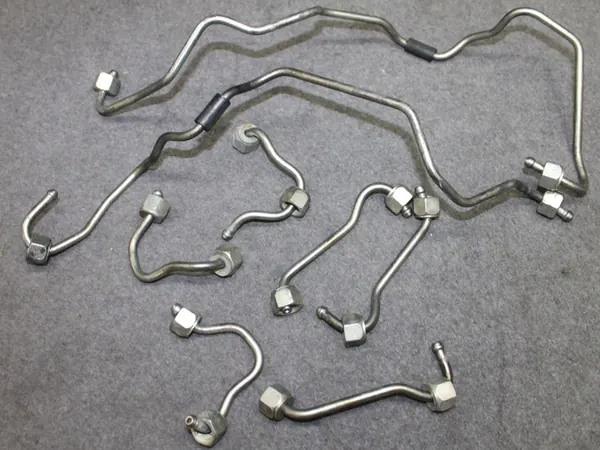 Sistema di alimentazione BMW F10 F01 E70 F15 N57D30C Iniettori Pompa image 2