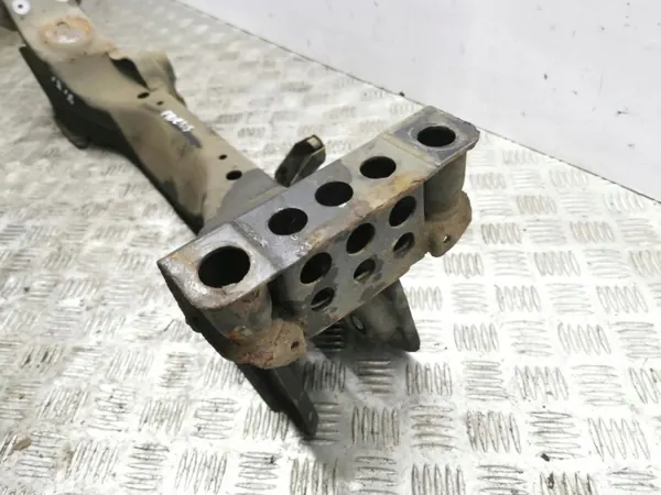 Nissan 350Z 2003 Voorste hulpframe OEM AMD176542 image 5