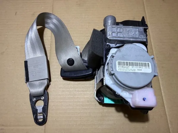Audi A4 B8 PAS Säkerhet Höger Fram OEM 8K1857706K image 4