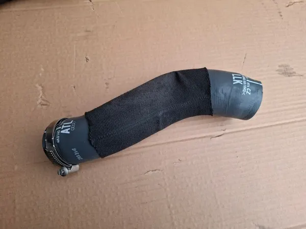 Audi RS7/RS6 Ilmakanava OEM 4K0145709R - Käytetty image 2