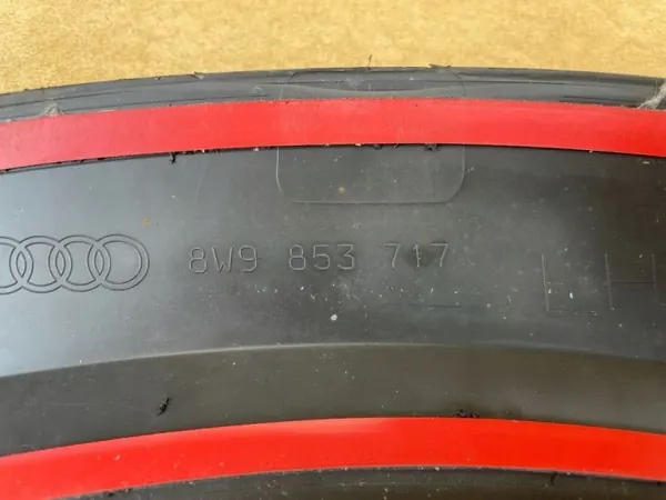 OEM 8W9853717 Fram Vänster Stänkskärm Audi A4 B9 image 10