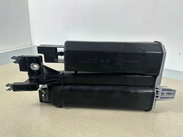 OEM 3Q0201801A Réservoir charbon actif VW Passat B8 image 2