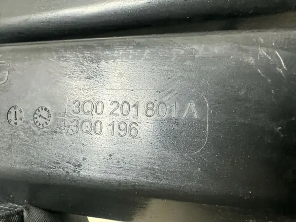 OEM 3Q0201801A Réservoir charbon actif VW Passat B8 image 8