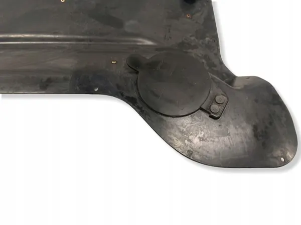 Cache moteur arrière Chevrolet Corvette C8 image 5