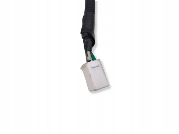 Harness de maletero Toyota GT86 OEM 81811CA020 image 5