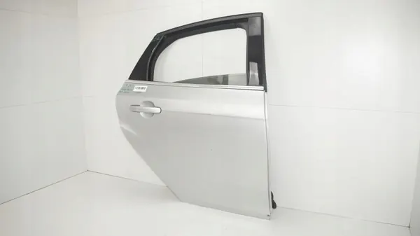 Ford Focus MK3 Bakre Höger Dörr OEM 360182052 image 3