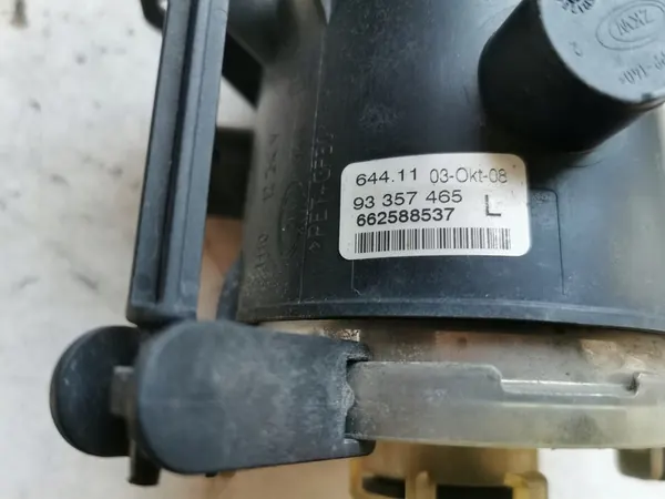 Farol de Neblina Halógeno Opel Zafira B Esquerdo OE 93357465 image 3