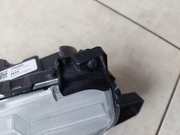 Höger LED-ljus OEM 92208-K7500-1 för Hyundai i10 III image 3