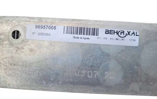 Ilmastointikondensaattori Mercedes Vito W639 A0028303458 image 3