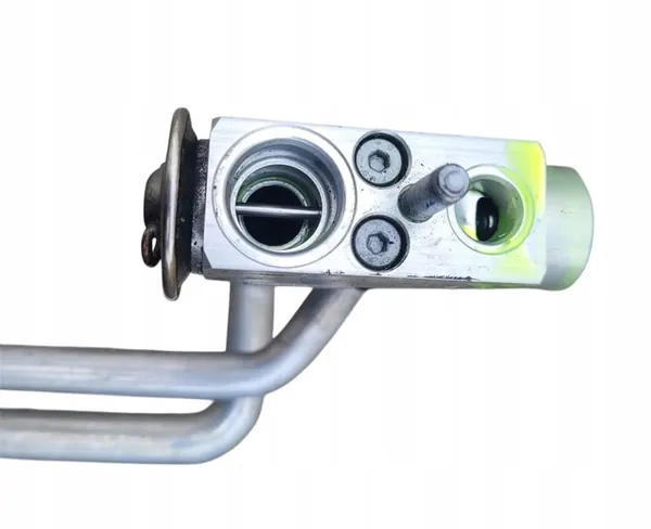 Ilmastointikondensaattori Mercedes Vito W639 A0028303458 image 4