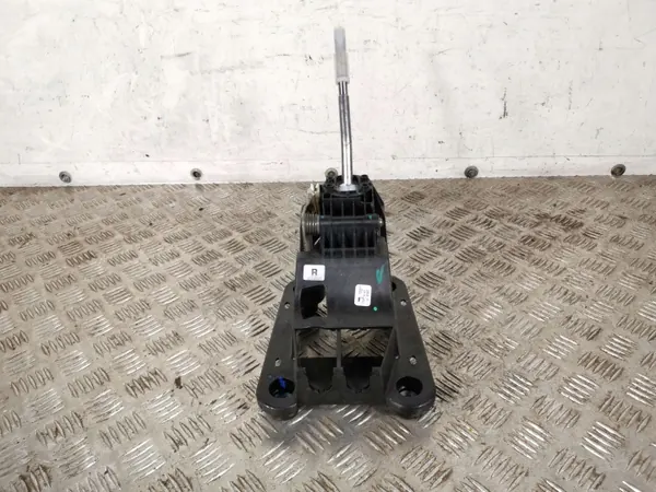 Opel Crossland X Versnellingspook OEM FBZ12233 image 4