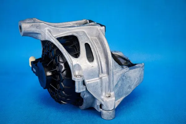 Moottorin tuki oikea Audi A6 4K C8 A7 4K8 2.0TFSI 4M0199372GJ image 4