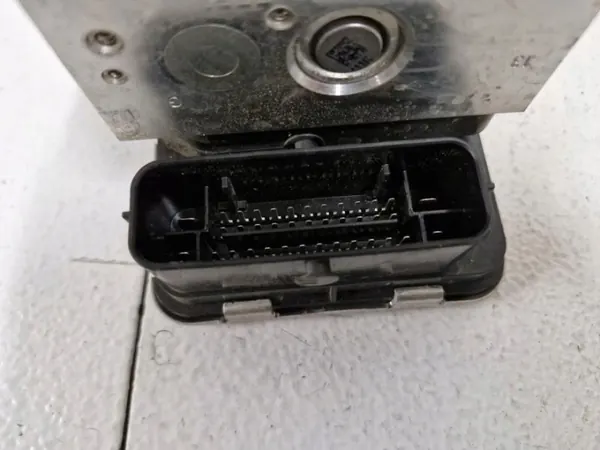 OEM 476608658R Controlador Bomba Travão ABS Renault image 7