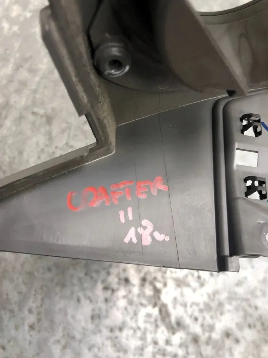 Carcasa consola inferior OEM 7C1858365B VW Crafter II image 6