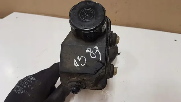 Servolenkungsbehälter VOLVO V50 2.0L Diesel 2006 OEM image 4