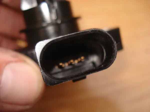 Öljynmittausanturi VW Audi Seat Skoda 1.2 TSI TFSI OEM 04E907660D image 5