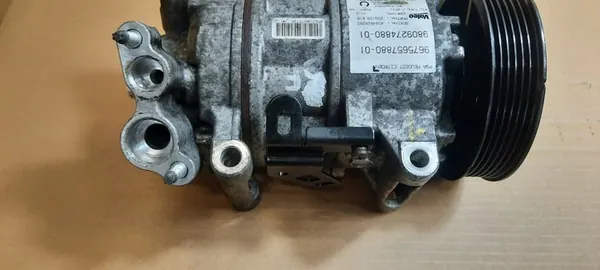 Compresseur de Climatisation Peugeot Citroen image 2