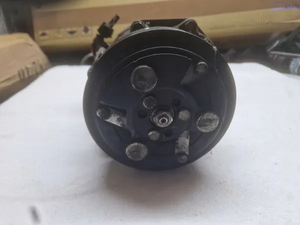 Compressore aria condizionata VW LT Transporter T5 image 3