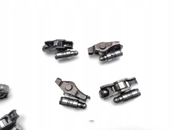 Braço de válvula Toyota Avensis 2.0 D-4D Diesel 2016 Sedan OEM 2WW image 4