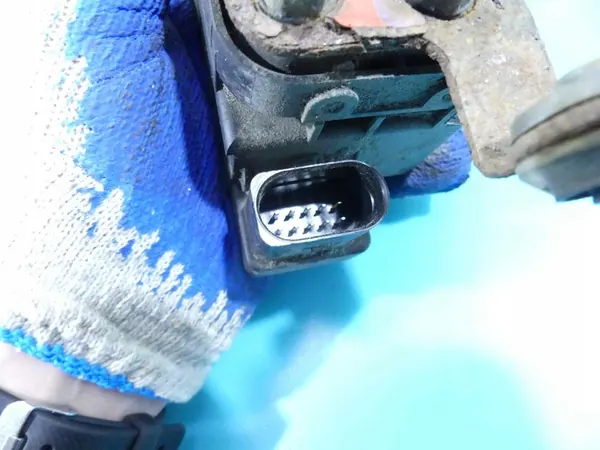 Fjäderfördelare Porsche Panamera I 970 image 8