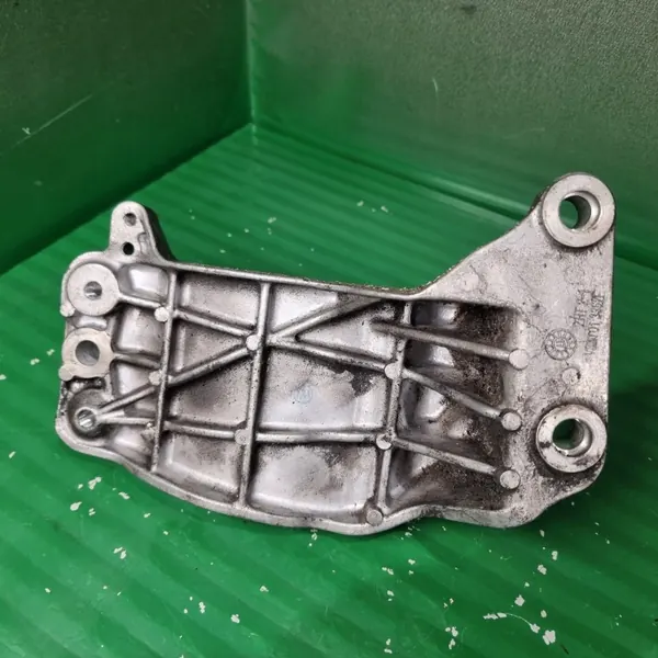 Support Alternateur Maserati Ghibli 13- 3.0D OEM VMMT013362F image 5