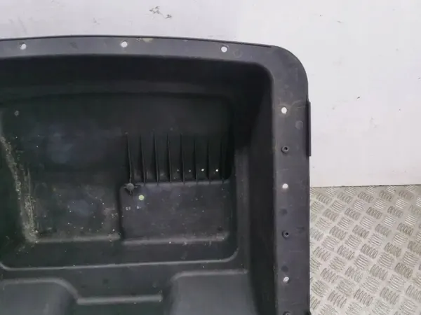 Boîtier roue de secours Maserati OEM 067895200 image 5