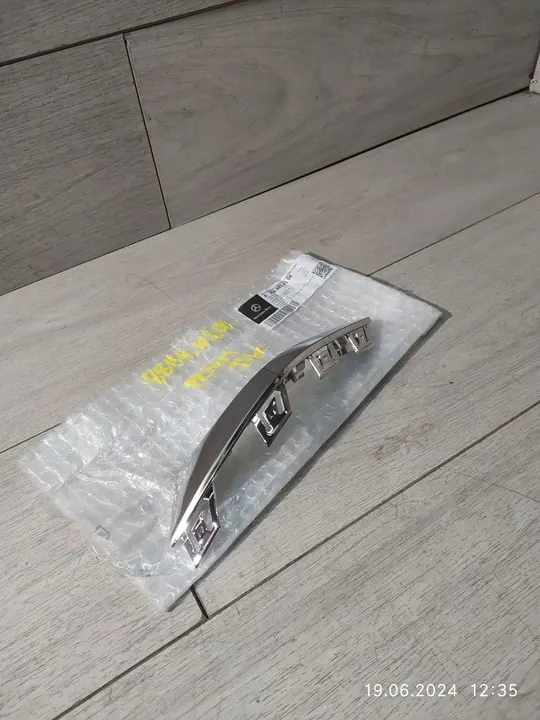 Mercedes W206 Kromlist Bak Höger A2068854104 image 3