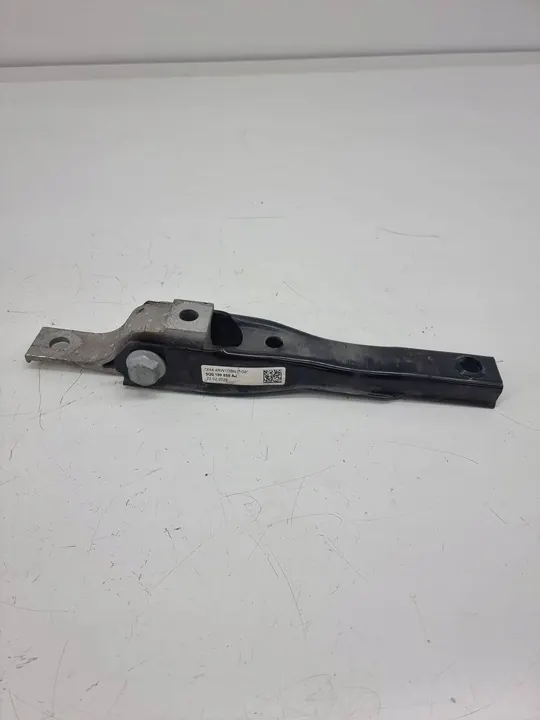 Cupra Formentor 2024 Vaihteiston kiinnike image 3