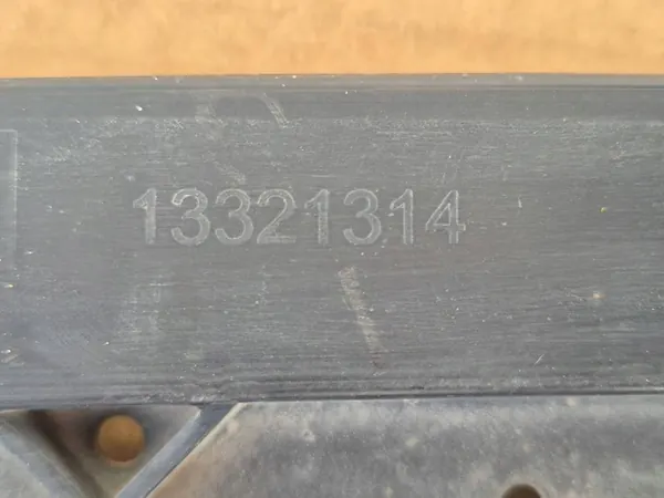 Reforço de para-choque dianteiro Opel Astra J V 13321314 image 2