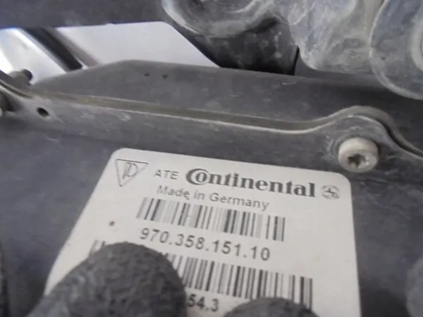 Compressore sospensione Porsche Panamera image 6