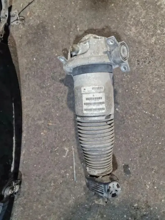 VW OEM 7L6616019A Hinterer rechter Luftdämpfer image 2