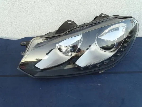 Farol Bi-Xenon completo esquerdo com LED VW Golf VI OEM 5K1941753E image 3