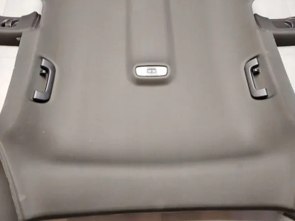 Clip de Plafonnier Audi OE d'Occasion OEM 8V3867505K image 4