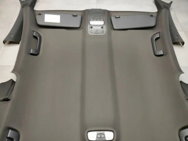 Clip de Plafonnier Audi OE d'Occasion OEM 8V3867505K image 5