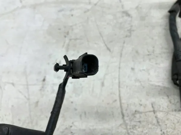 Conector Farol Dianteiro Direito Prius IV OEM OYT26218 image 7