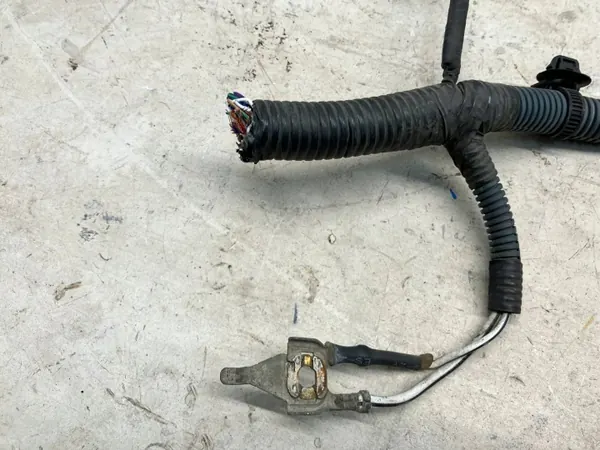 Conector Farol Dianteiro Direito Prius IV OEM OYT26218 image 8