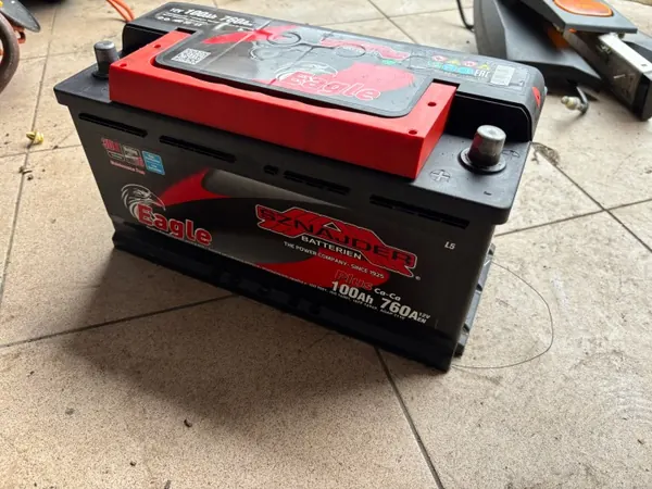 Batterie Sznajderbat 100Ah 760A pour Mercedes Sprinter image 3