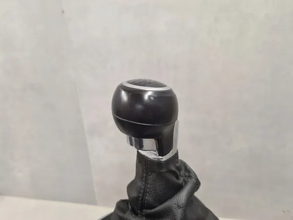 Alavanca de Câmbio Opel Corsa E 1.4 Turbo 6 Marchas image 7