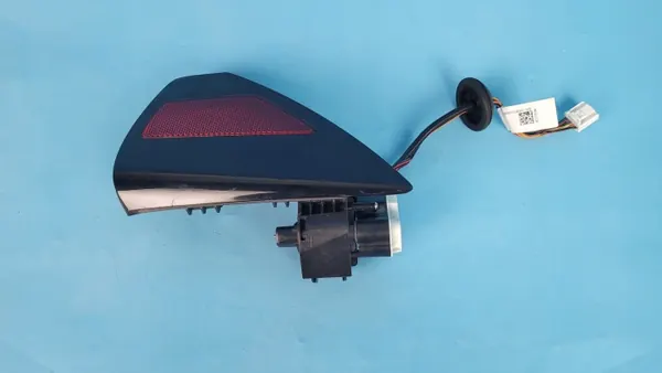 Tapa de Puerto de Carga Tesla Model 3 OEM 1099953-00-E image 2