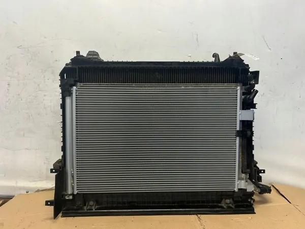 KOMPLET CHŁODNIC WENTYLATOR RANGE ROVER VELAR L560 GX73-8K230-BB image 3
