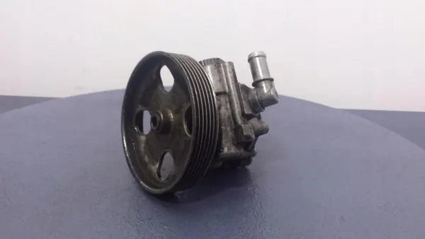 CITROEN C5 I 2.2 HDI Styrpumps 9636086680 image 2