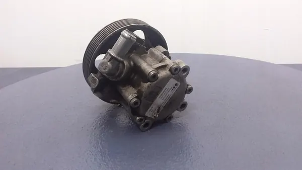 CITROEN C5 I 2.2 HDI Styrpumps 9636086680 image 3
