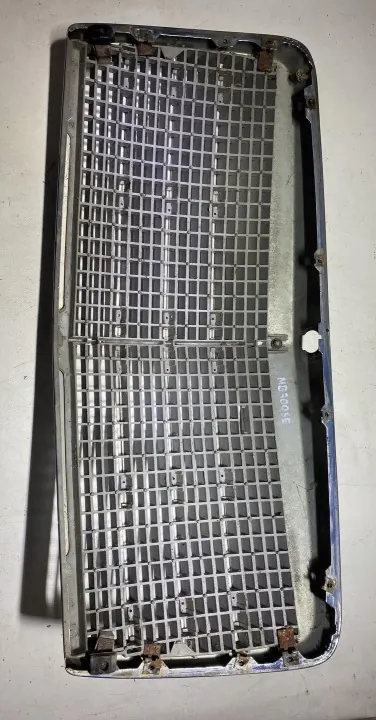 Grille de radiateur Mercedes-Benz S W126 OEM 1268880423 image 5