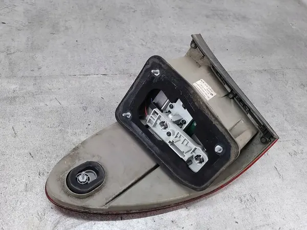 Linker Achterlicht Mercedes-Benz W211 Kombi A2118201564 image 5