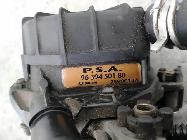Pompe à air secondaire OEM 9639450180 pour Peugeot 307 image 7