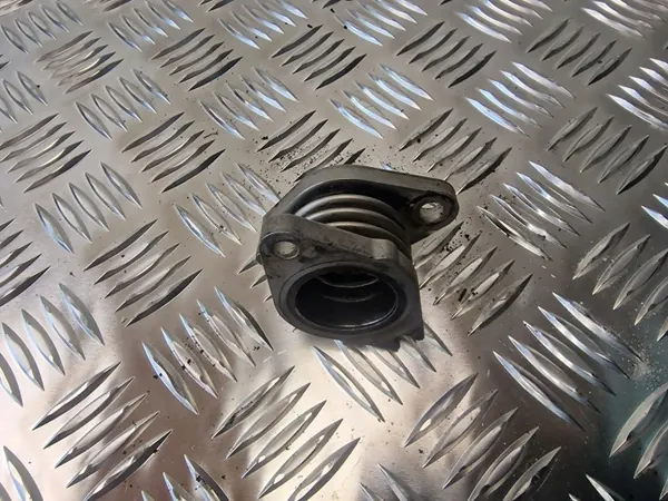Audi A8 D3 EGR-putki OEM MPO530A - Käytetty image 2