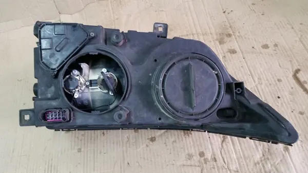 Oikea Etuvalaisin Volkswagen Crafter I 06-11 image 8