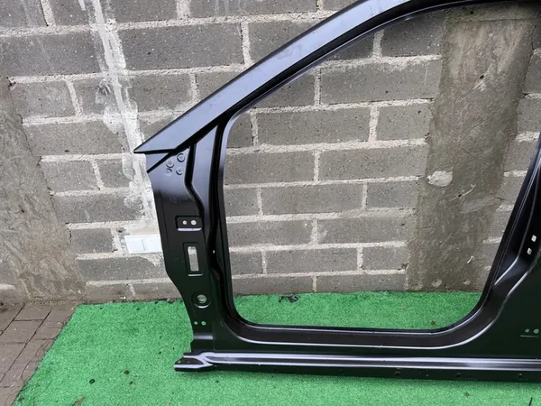 SEAT ARONA 6F9 18- Moldura do Pilar Frontal Esquerdo OEM image 2