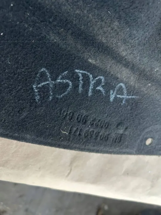 Motorhuvisolering OEM FKE2626 för Opel Astra II G image 4